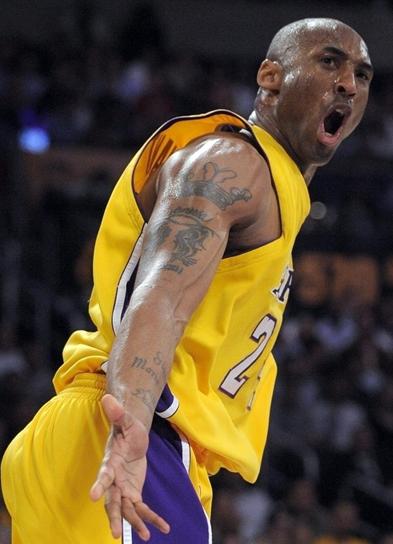 西甲半场：阿尔马达造险，拉波尔特伤退，毕尔巴鄂0-0马竞（西甲半场战报：阿尔马达制造威胁，拉波尔特因伤离场，毕尔巴鄂0-0马竞）