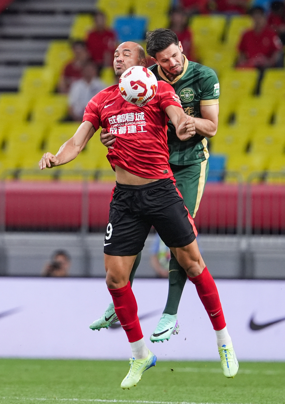 鹈鹕143分平球队赛季最高分，88分禁区得分创队史新高（鹈鹕砍下143分追平赛季单场最高，禁区得分88分创队史新高）