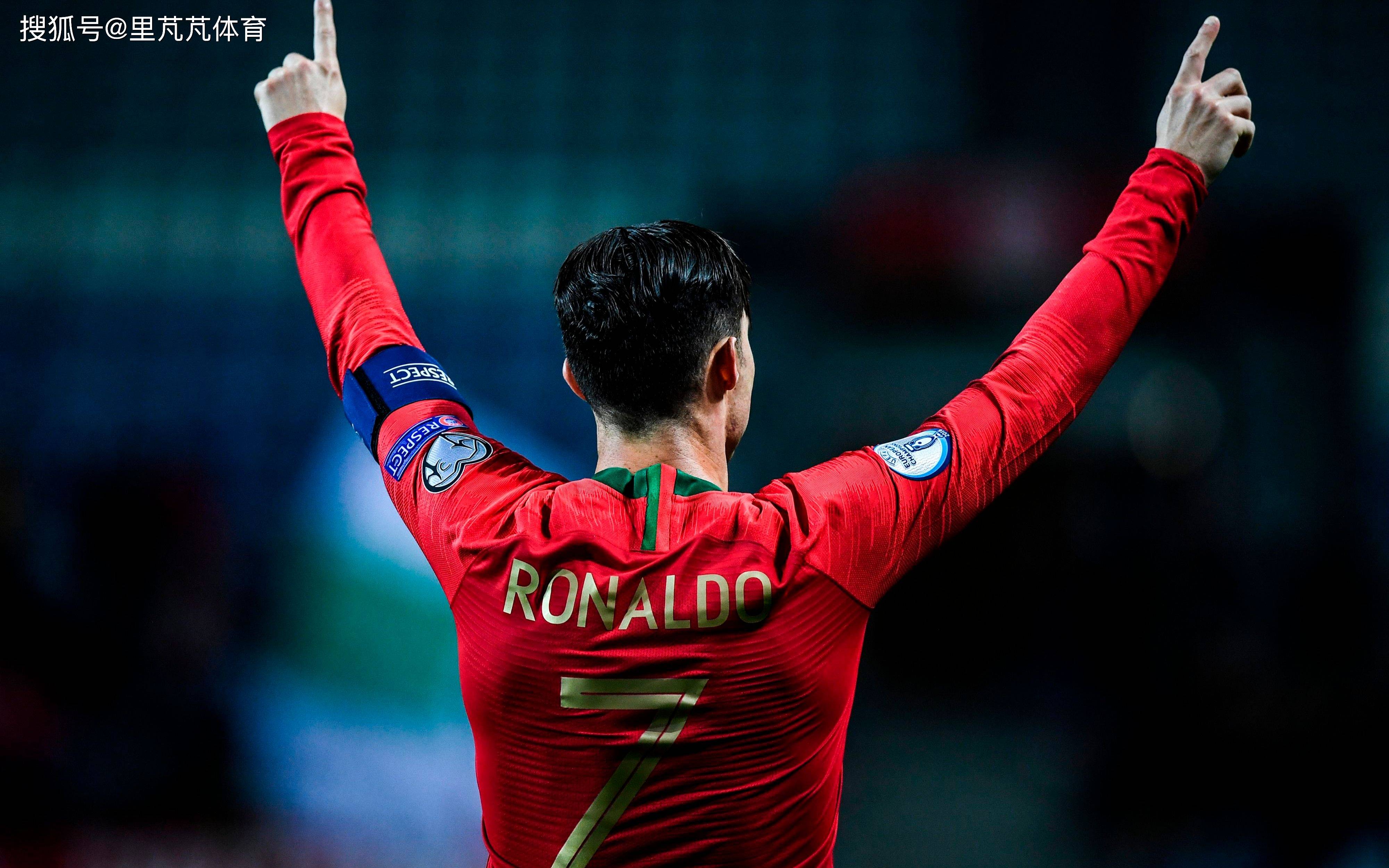 球场放大镜：杨鸣被驱逐回合北京连罚6球，裁判多送1次罚球（赛场聚焦：杨鸣遭驱逐回合，北京连获6次罚球，裁判多判一次罚球）