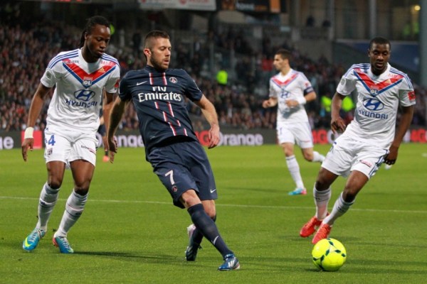 自吉鲁以来，姆巴佩是首位欧冠上演大四喜的法国球员（姆巴佩成继吉鲁之后欧冠首位上演大四喜的法国球员）