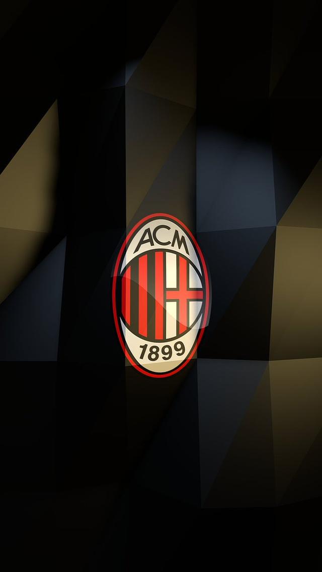 罗马诺：尤文、巴萨等俱乐部在关注伯恩茅斯后卫塞内西（罗马诺：尤文、巴萨等队正考察伯恩茅斯后卫塞内西）