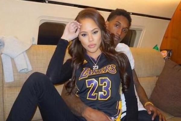 在科蜜们心中，2K4就是科比的签名鞋对吗？（在科比球迷眼里，2K4就等同于他的签名鞋吗？）