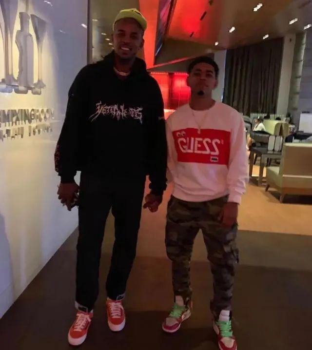 米奇：队里能人众多 也有文班这种基石 但凯尔登才是球队的灵魂（米奇称队内人才济济 文班是球队基石 而凯尔登才是队魂）