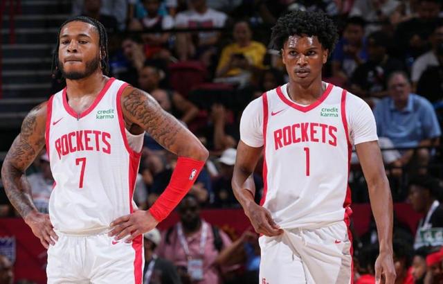 官方：继9月当选法甲月度最佳球员后，托万11月再获此殊荣（官方：托万继9月荣膺法甲月最佳后，11月再次当选）