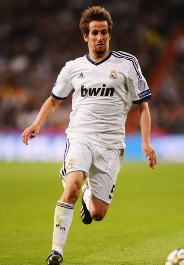 浮嶋敏：无论首发和替补都要为球队做贡献；满意赵松源的表现（浮嶋敏强调首发与替补皆须为球队贡献，并肯定赵松源的表现）