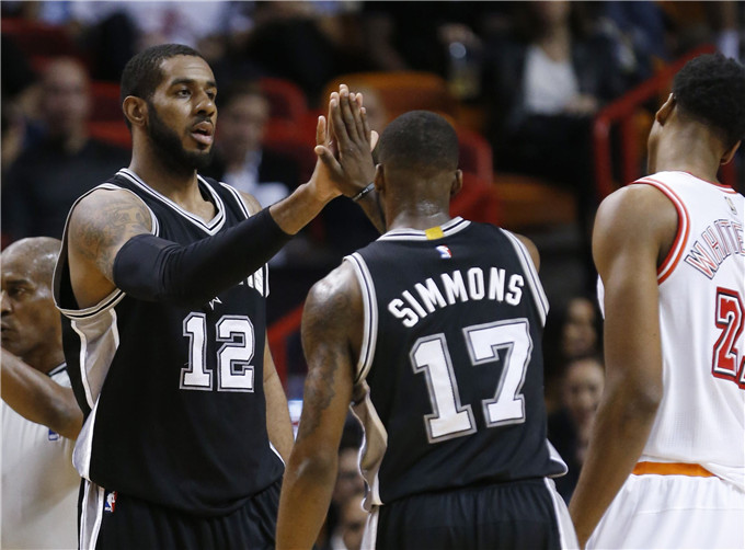 奥尔莫：心情有点复杂，我们本想要赢球和零封（奥尔莫：心情复杂，原本希望赢下比赛并零封对手）