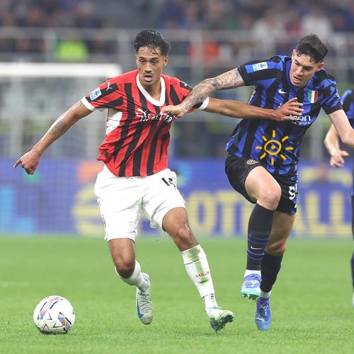 格拉斯纳：曼城的进攻令人印象深刻，但在防守端有可乘之机（格拉斯纳：曼城火力惊人，防线仍有破绽）