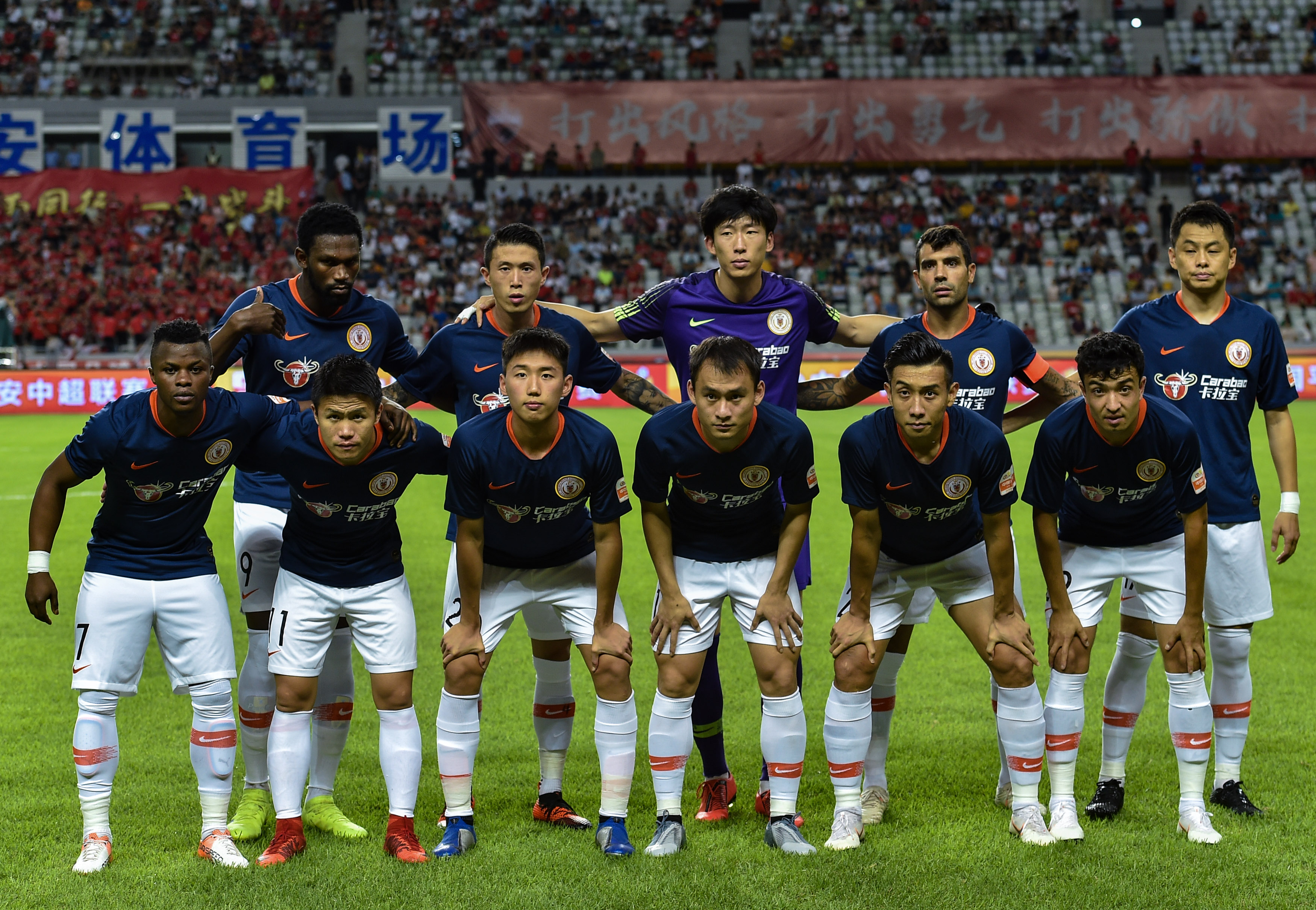 有爱，埃德森用手语向一名聋哑女球童示意：我爱你（暖心一刻：埃德森用手语向聋哑女球童传达“我爱你”）