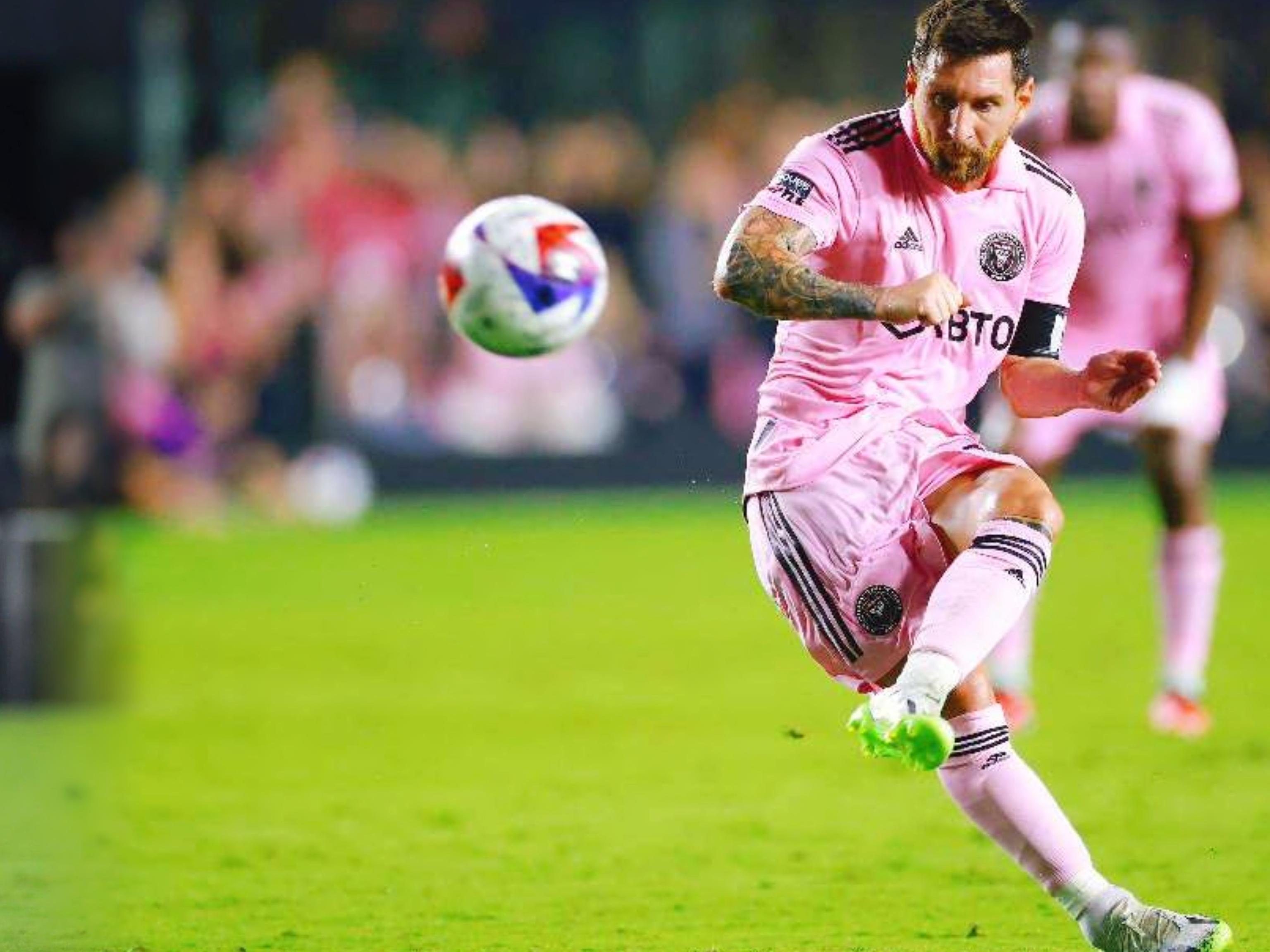 皇家马德里0-3大胜背后的隐忧：阿尔瓦罗·贝尼托的深度质疑（0-3完胜难掩隐患：阿尔瓦罗·贝尼托对皇马的深度质疑）