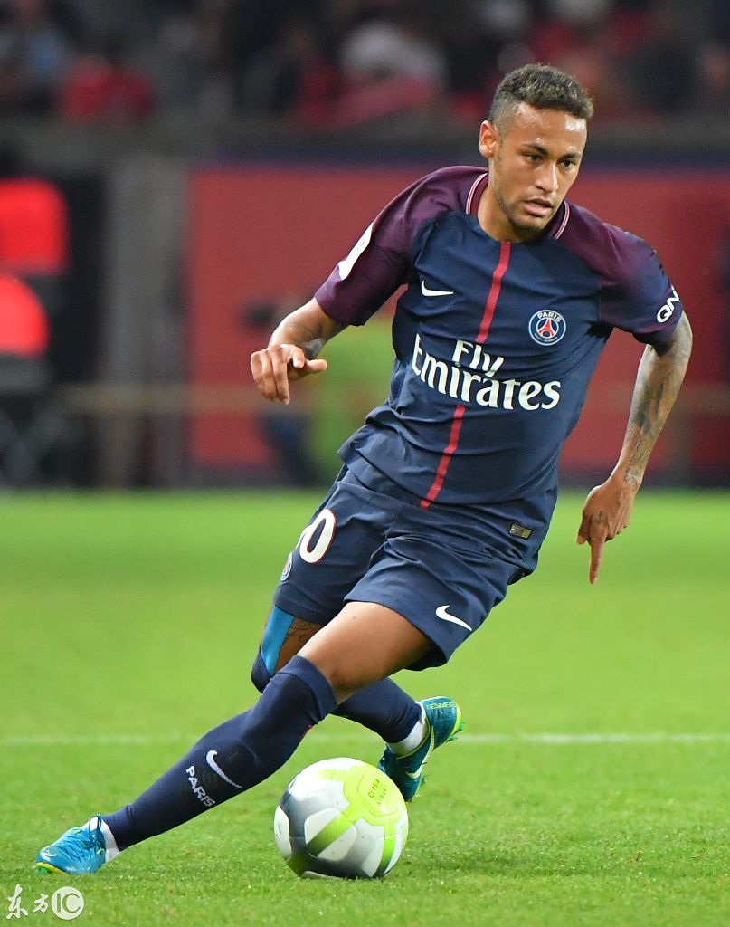 从“水土不服”到中场中坚，斯洛特冒险启用维尔茨收获显著成效（从短暂水土不服到中场定海神针，斯洛特大胆启用维尔茨收获显著回报）